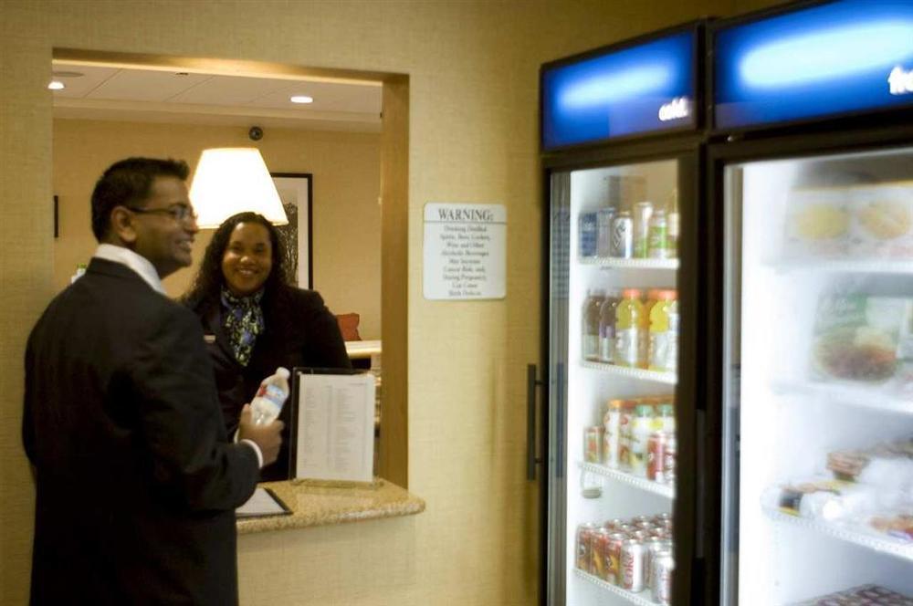 Hampton Inn & Suites Oakland Airport-Alameda Bilik gambar